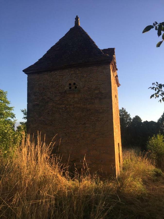 Location De Vacances A Gourdon En Bouriane Εξωτερικό φωτογραφία